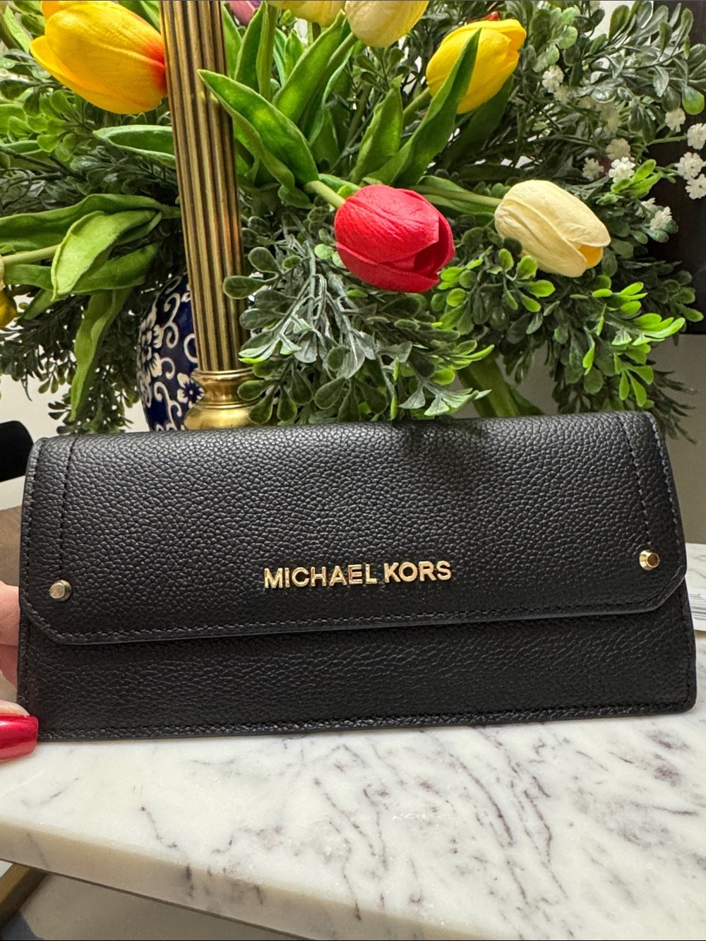 MICHAEL KORS Hays Flat Black Pebbled Leather Wallet with Gold Logo NWT - Picture 1 of 10